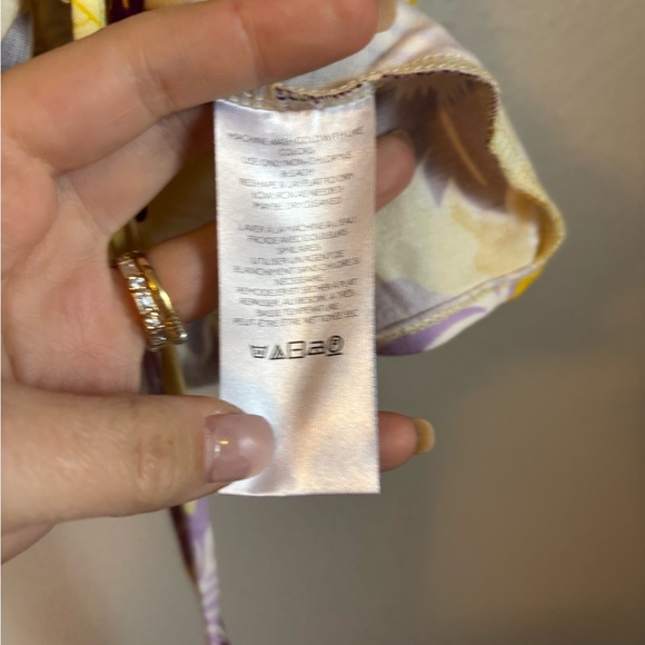 NWOT MAEVE ANTHROPOLOGIE FLORAL FLUTTER CINCHED TOP L - Picture 8 of 10